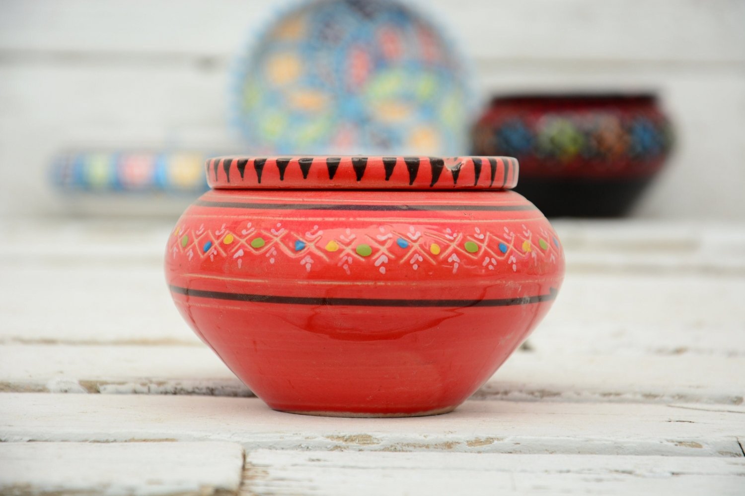 Berber Design Ceramic Ashtray with Lid - Moroccan Red Holiday Gift