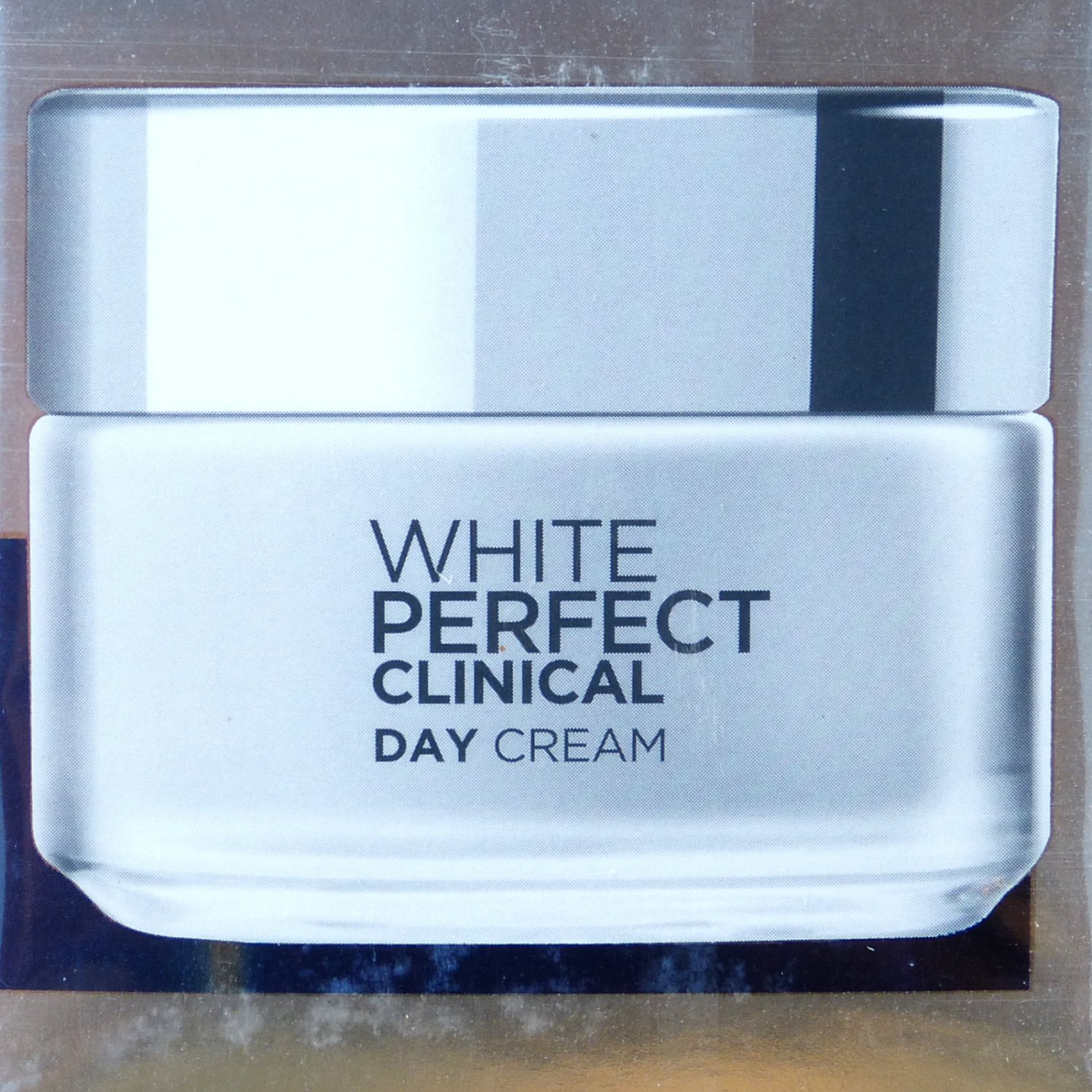 L'Oreal Paris White Perfect Clinical Skin Whitening Day Cream SPF 19