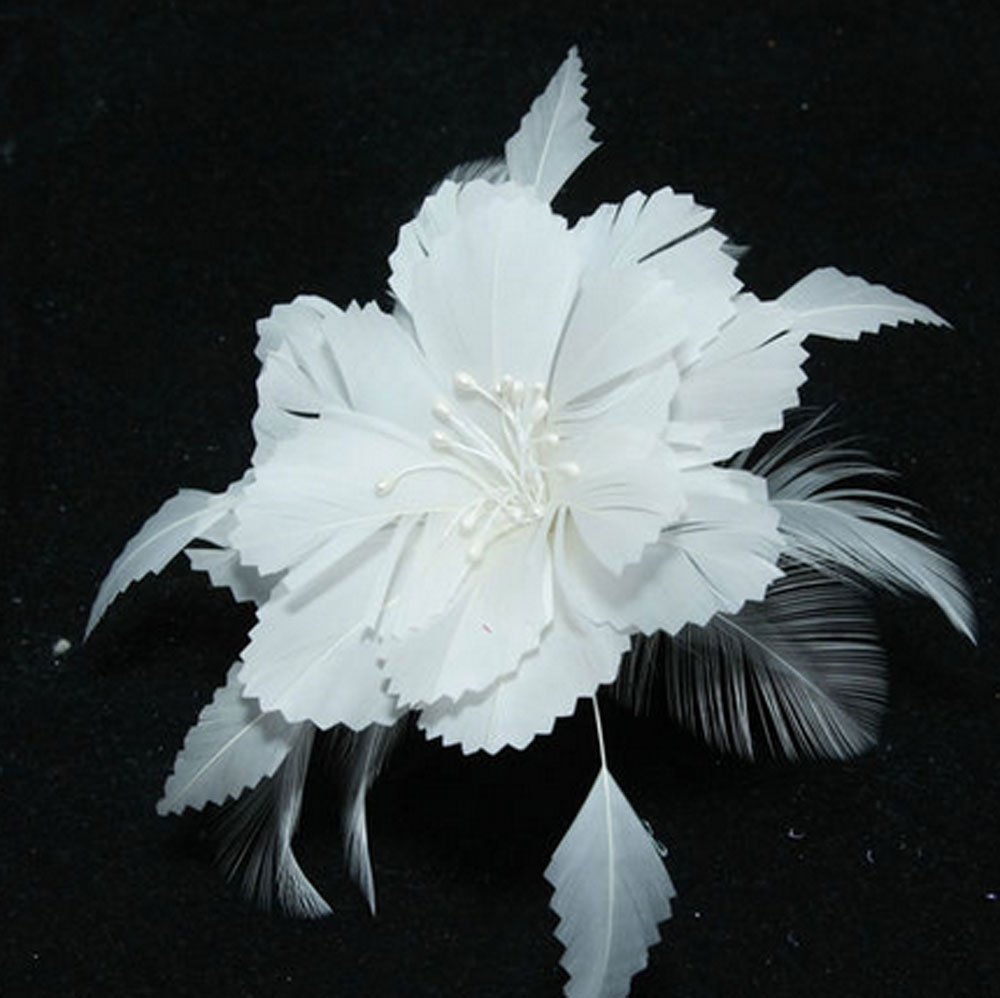 BRIDAL WEDDING WHITE PEACOCK FEATHER HAIR FASCINATOR ALLIGATOR CLIP BROOCH PIN