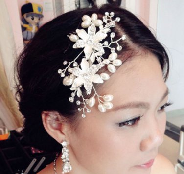 FLOWER BRIDAL WEDDING BRIDES PEARL RHINESTONE CRYSTAL TIARA HAIR COMB -CA