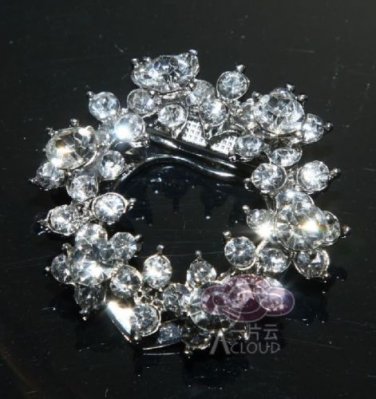 Vintage Style Simple Flower Wreath Rhinestone Crystal Silver Tone Shoe Clips