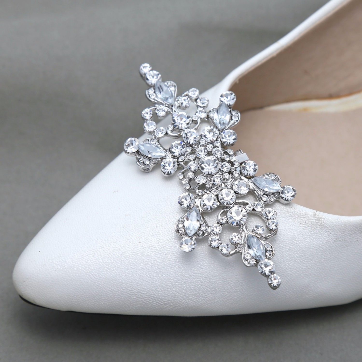 2 pcs aWedding Bridal Rhinestone Crystal Vintage Crystal Shoe Clips Pair
