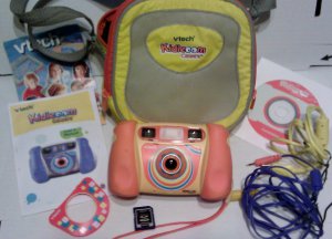 Vtech Kidizoom Digital Camera w/Case,2G Card, & More **FREE SHIPPING