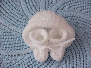 Roll Top Booties & Hat Set Pattern