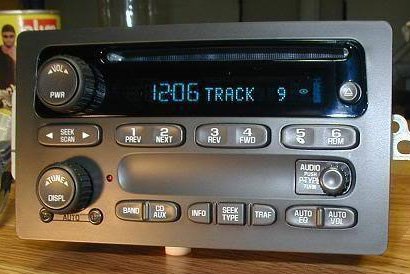 2003-2006 07 Classic GM CHEVY TAHOE SILVERADO S10 CD PLAYER RADIO SSR