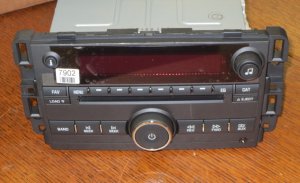 NEW- PLUG & PLAY Pontiac TORRENT 6 CD CHANGER Radio 3.5mm Aux/MP3/Ipod input OEM