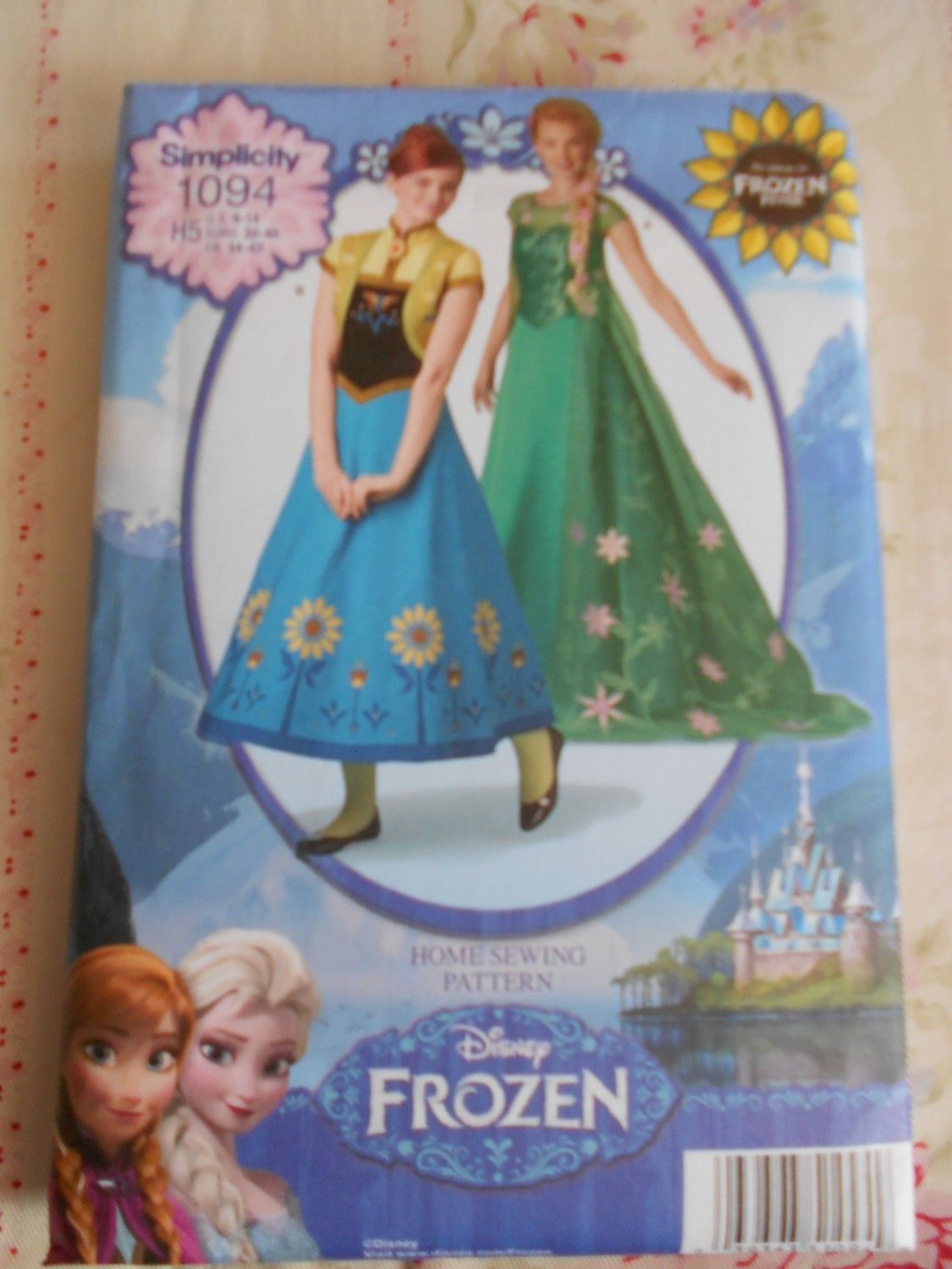 Simplicity Frozen Misses Anna and Elsa Dress Costume Pattern 1094 Size 6-14