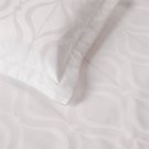 $515 New Yves Delorme Neve White Queen Duvet Cover Jacquard Damask Ornaments Cotton Sateen $515 New Yves Delorme Neve White Queen Duvet Cover Jacquard Damask Ornaments Cotton Sateen