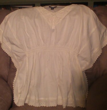 NWT Intro off whie crochet elastic waist size XL