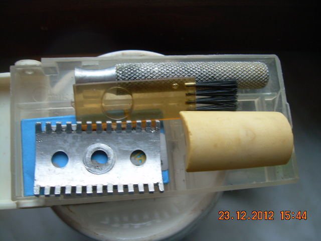 Rare Vintage Russian Soviet USSR Safety Razor in box + 1 