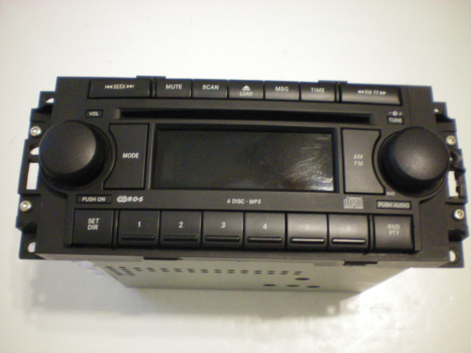 Chrysler/Dodge/Jeep 6 disc CD/MP3 player/changer Radio Stereo RAQ