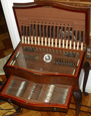 Sheffield cutlery set