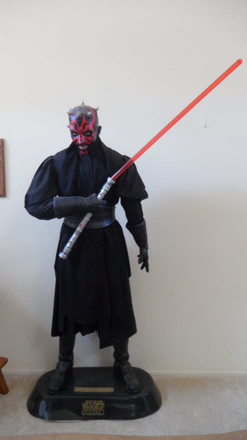 star wars darth maul statue