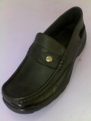 DRESS SHOES