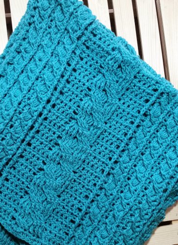 Celtic Pattern Throw - Ocean Blue