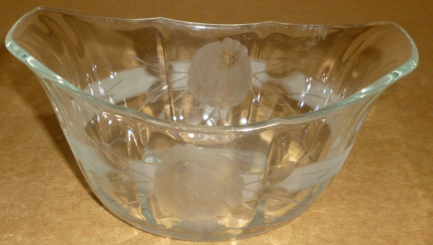VINTAGE CRYSTAL ETCHED FLOWERS EMBOSSED CANDY NUT FRUIT BOAT BOWL BOHEMIAN