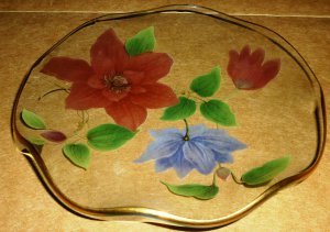 VINTAGE ELEGANT GLASS DISH HANDPAINTED FLOWERS ROUND SHAPED CHANCE GLASS ENGLAND