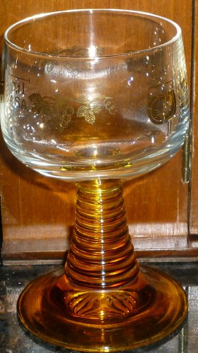 SCHMITT SOHNE WINE GLASS WEST GERMANY GRAPEVINE LEAF DESIGN AMBER RIBBED STEM