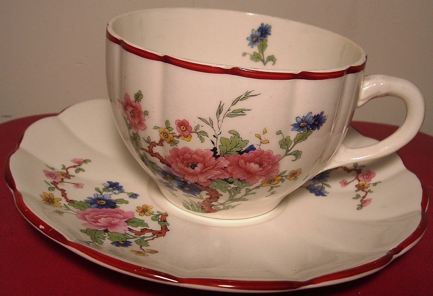 ANTIQUE PORCELAIN CUP/SAUCER W.S.GEOGGE EAST PALESTINE FLOWERS