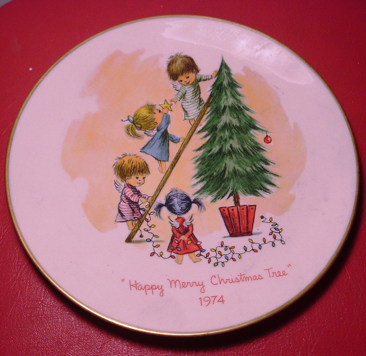 VINTAGE MOPPETS GORHAM CHRISTMAS 1974 PORCELAIN PLATE
