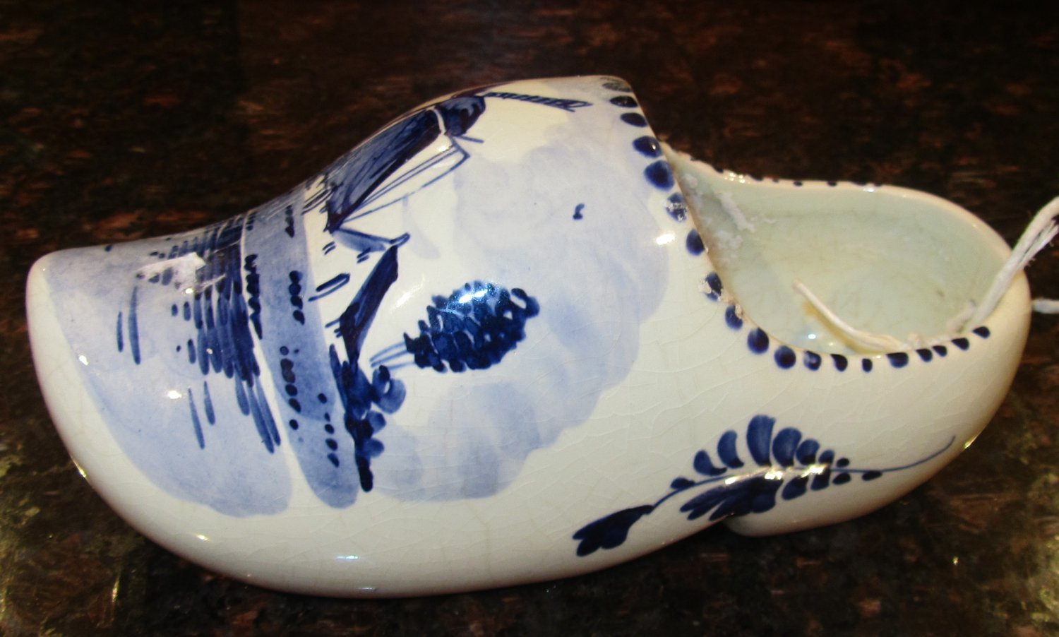 VINTAGE DELFT HOLLAND WALL PACKET CERAMIC PORCELAIN VINTAGE DELFT HOLLAND WALL PACKET CERAMIC PORCELAIN