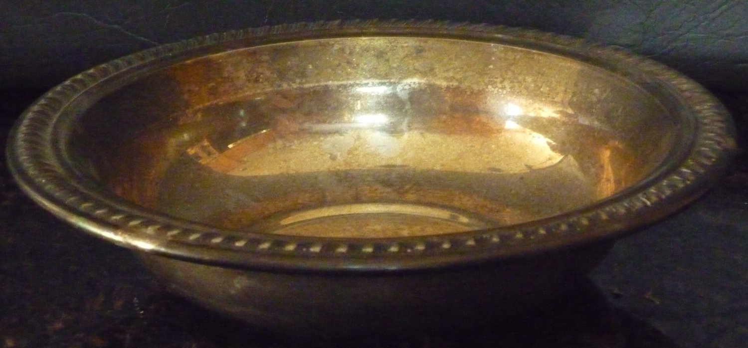 VINTAGE F B ROGERS ROPE EDGE SILVERPLATE 7" BOWL