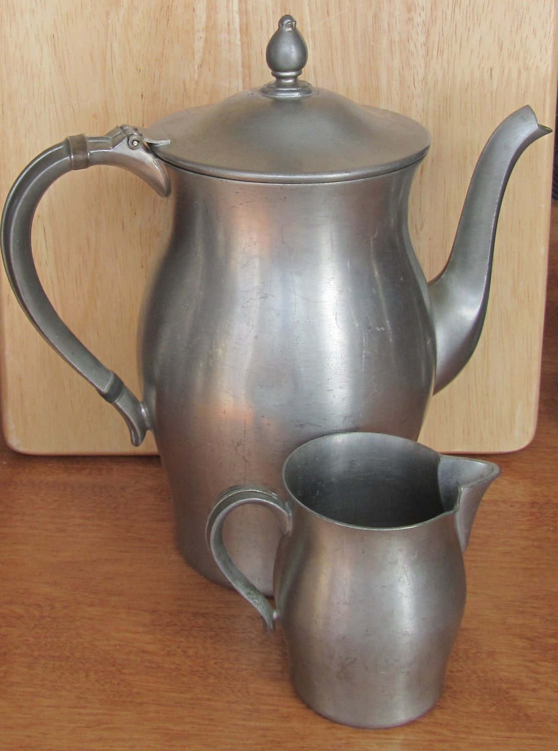 VINTAGE PEWTER TEA/COFFEE POT & CREAMER SET BY INTERNATIONAL PEWTER
