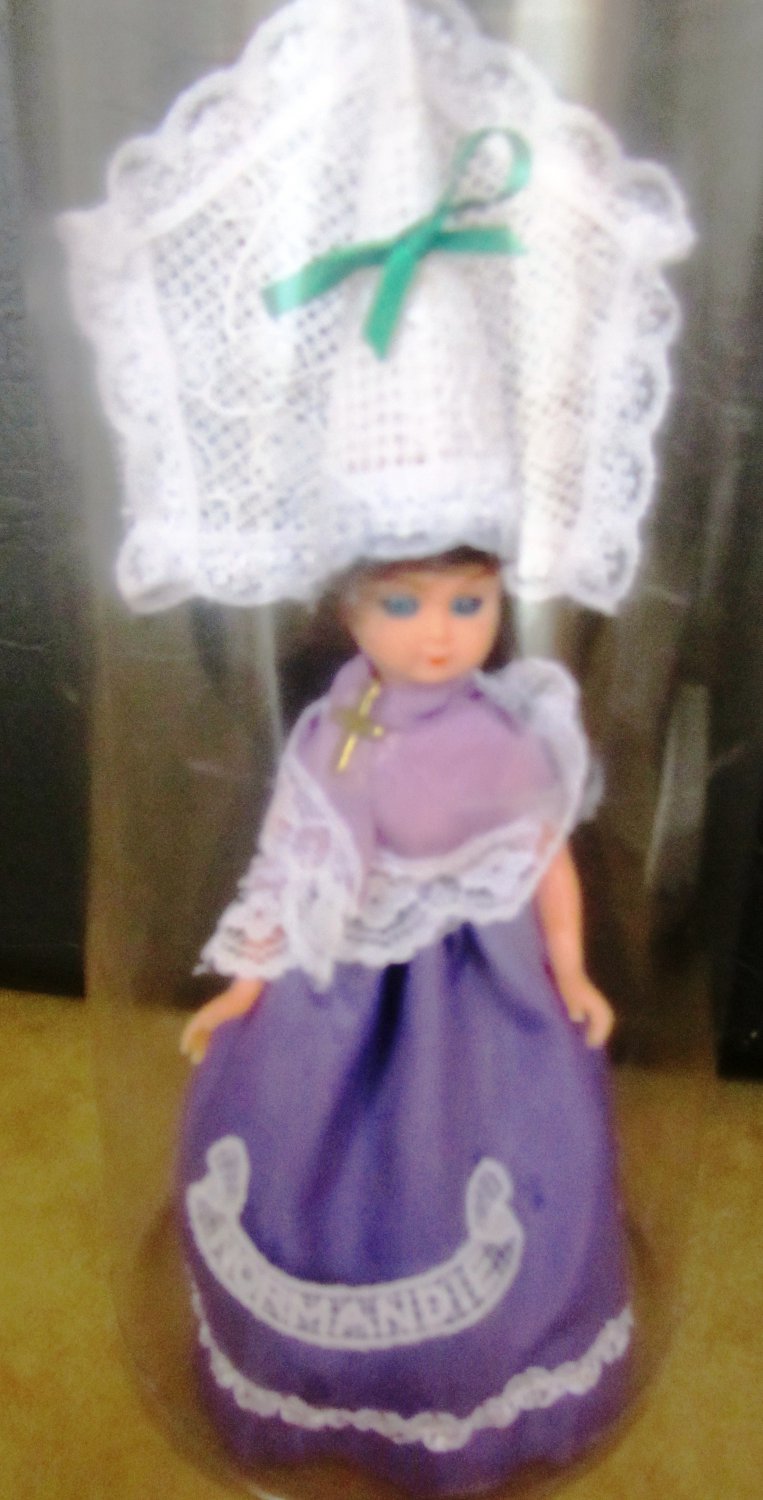 CHARMING SMALL PLASTIC DOLL NORMANDIE FRANCE 7" NMB