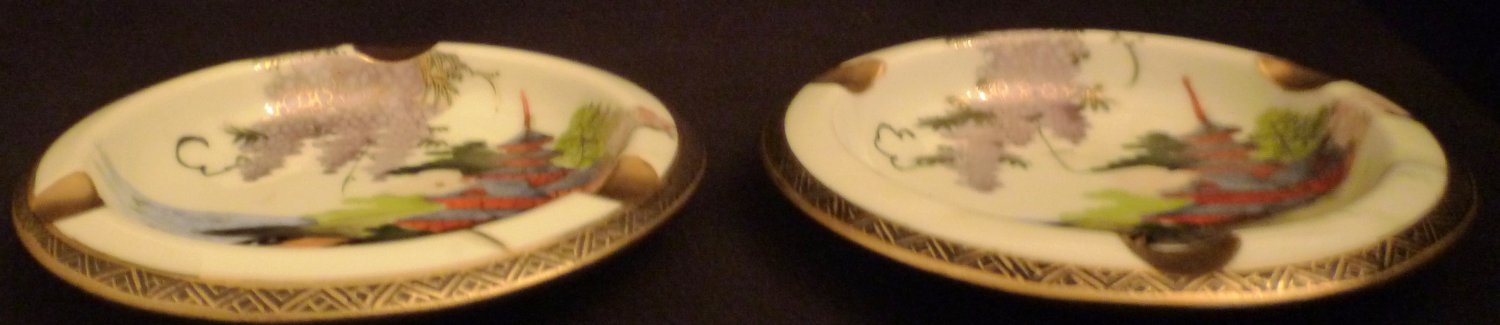 ANTIQUE SHOZAN STUDIO HAND PAINTED KUTANI PORCELAIN RARE ASHTRAY SET OF 2 24K