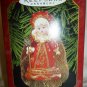 HALLMARK KEEPSAKE ORNAMENT COLLECTOR'S CLUB MADAME ALEXANDER RED QUEEN ALICE 1999
