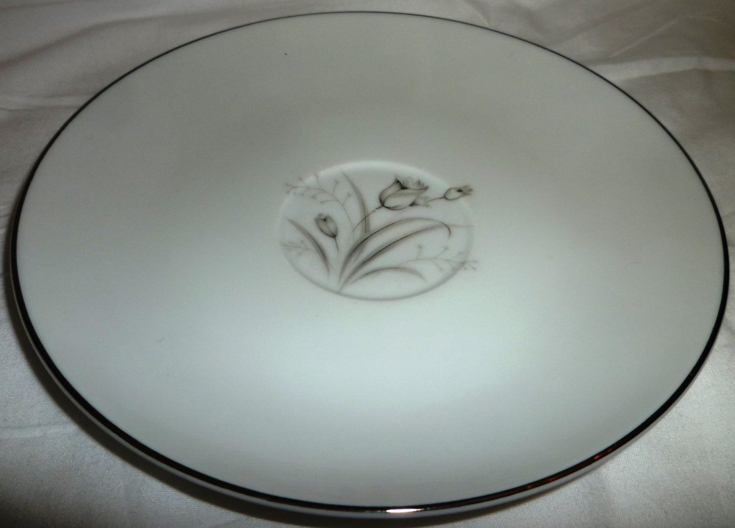 CREATIVE ROYAL ELEGANCE FINE JAPAN PORCELAIN TULIPS SAUCER PLATE 6"