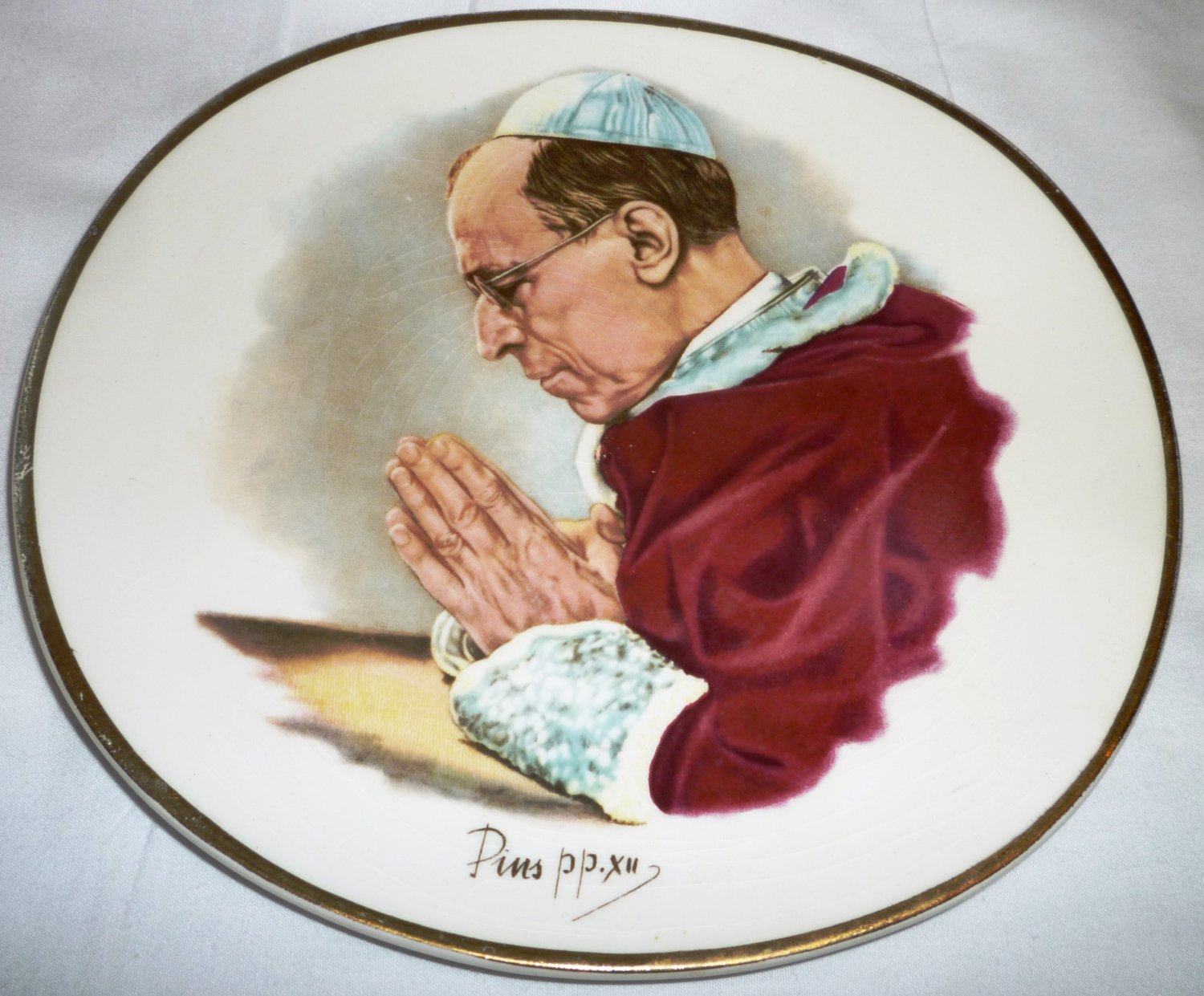 STAFFORDSHIRE PORCELAIN ENGLAND DECORATIVE PLATE POPE PIUS XII CROWN CLARENCE RR