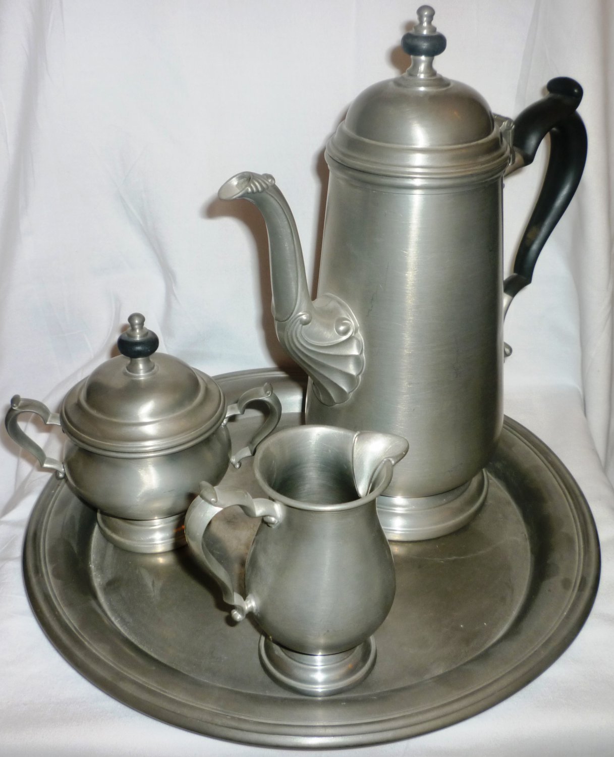 VNTG ONEIDA HEIRLOOM PEWTER 4PC COFFEE SET COFFEE POT CREAMER SUGAR