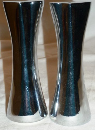 NICE SILVERPLATED HEARTSHAPED SALT & PEPPER SHAKERS