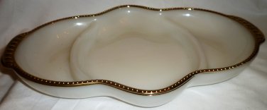 VINTAGE ANCHOR HOCKING FIRE KING WARE MILK GLASS DIVIDED CONDIMENT PLATTER USA