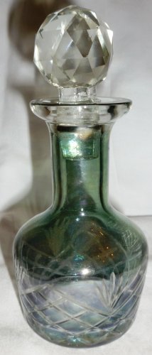 VINTAGE CRYSTAL CUT GLASS MINIATURE DECANTER VANITY PERFUME COLOGNE BOTTLE GREEN