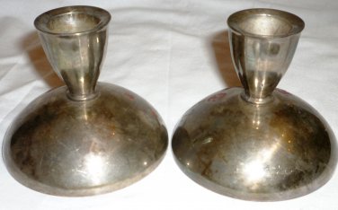 VINTAGE SILVERPLATED ONEIDA LTD. SET OF 2 CANDLE HOLDERS