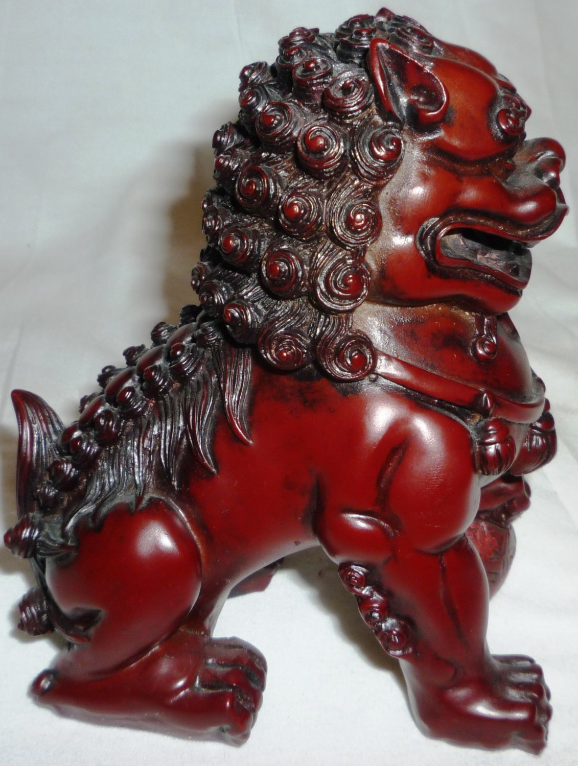 BEAUTIFUL CHINESE FIGURINE SET OF 2 FOO DOGS HOME PROTECTORS RED LACQUER