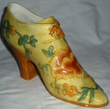 VINTAGE PORCELAIN HIGH HEEL FLOWER DESIGN VICTORIAN SHOE TRINKET RING HOLDER