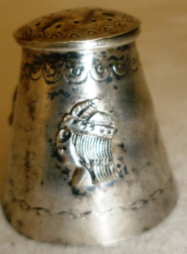 VINTAGE MINIATURE PEPPER SHAKER .950 SILVER AZTEC DESIGN