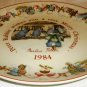 WEDGWOOD ENGLAND BEATRIX POTTER PETER RABBIT 1984 CHRISTMAS DECORATIVE PLATE 8"