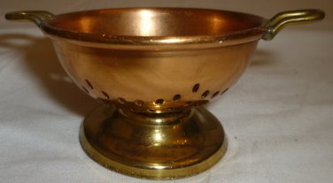 VINTAGE DOLLHOUSE MINIATURE COPPER WATERING CAN & COLANDER PORTUGAL SET OF 2
