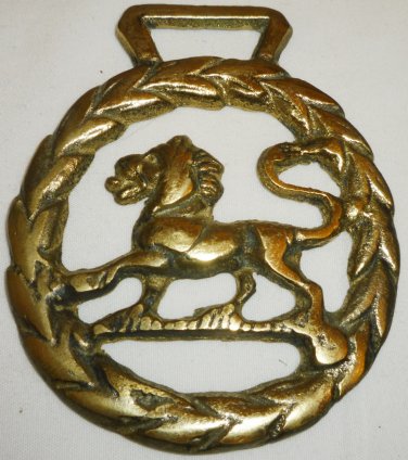 VINTAGE SOLID BRASS HORSE BRASSES HERALDIC LION