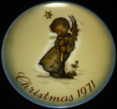 SCHMID SISTER BERTA HUMMEL COLLECTIBLE PORCELAIN PLATE CHRISTMAS 1971 W.GERMANY