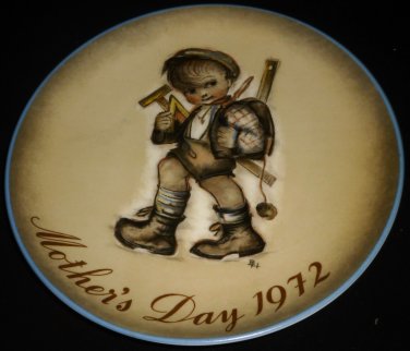 SCHMID SISTER BERTA HUMMEL COLLECTIBLE PORCELAIN PLATE MOTHERS DAY '72 W.GERMANY