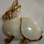 CHARMING GOLD CASING ENAMEL WITH SWAROWSKI CRYSTALS FIGURAL BUNNY BROCH PIN