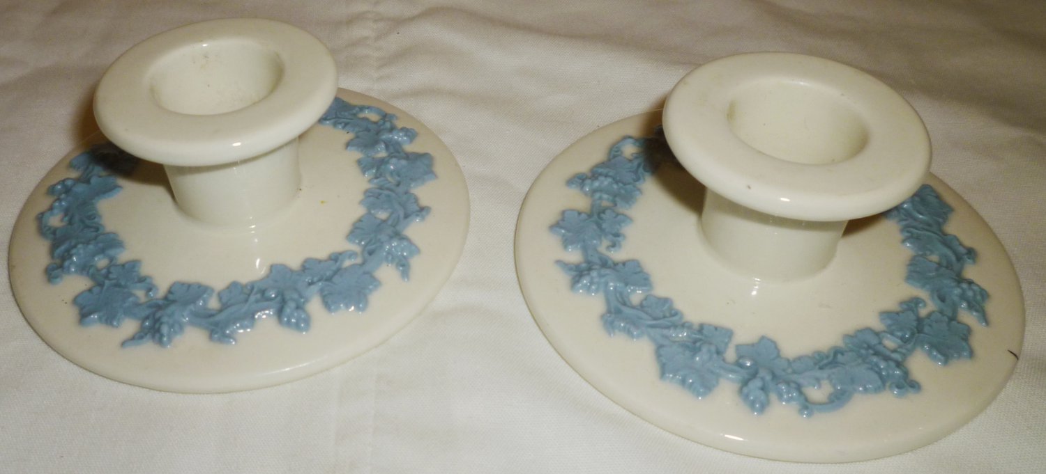 WEDGWOOD & BARLASTON QUEENSWARE EMBOSSED CANDLE HOLDERS LAVENDER CREAM ...