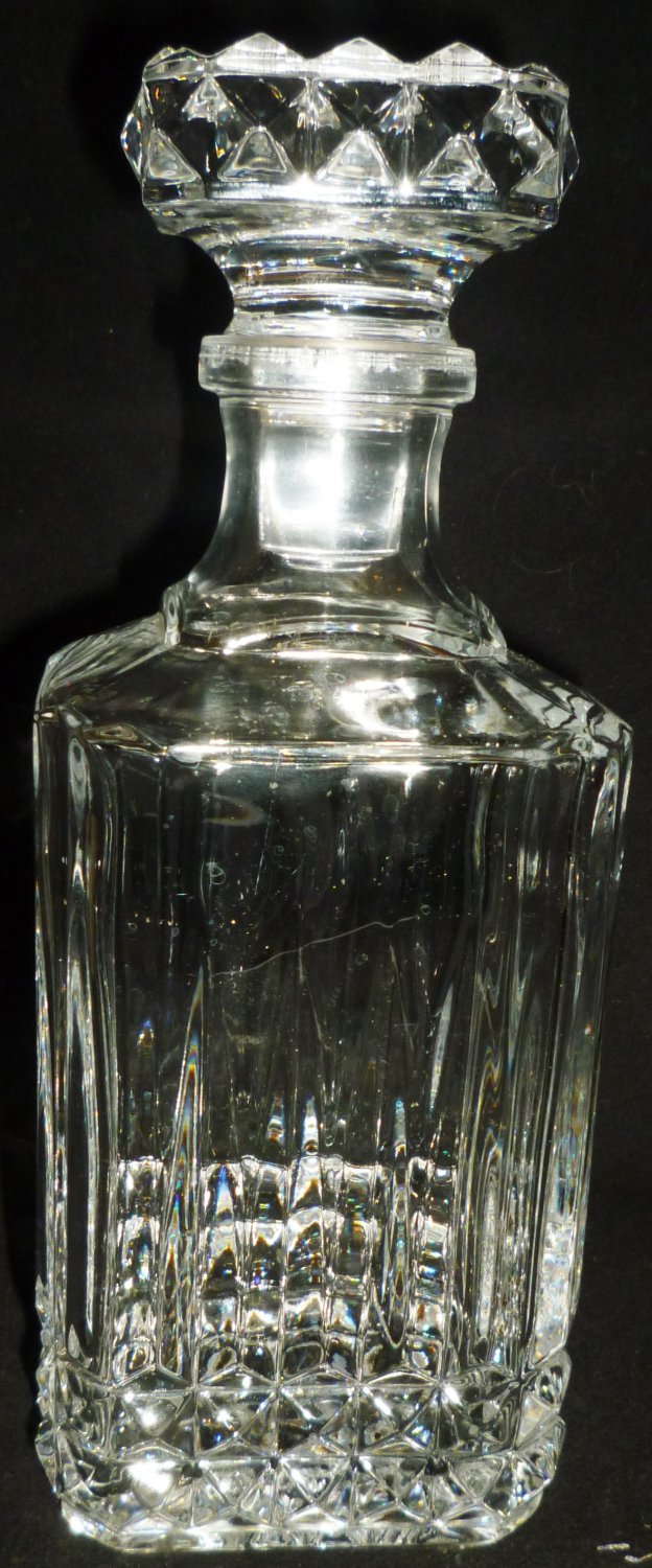 CLEAR LEAD CRYSTAL GLASS LIQUOR DECANTER