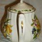 GORGEOUS YELLOW NARCISSUS FLOWERS PORCELAIN TEAPOT CHURCHILL MADE IN ROMANIA