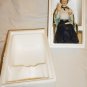 AVON 1982 PORCELAIN FIGURINE THE ALBEE AWARD PRESIDENT'S CLUB MEMBERS JAPAN